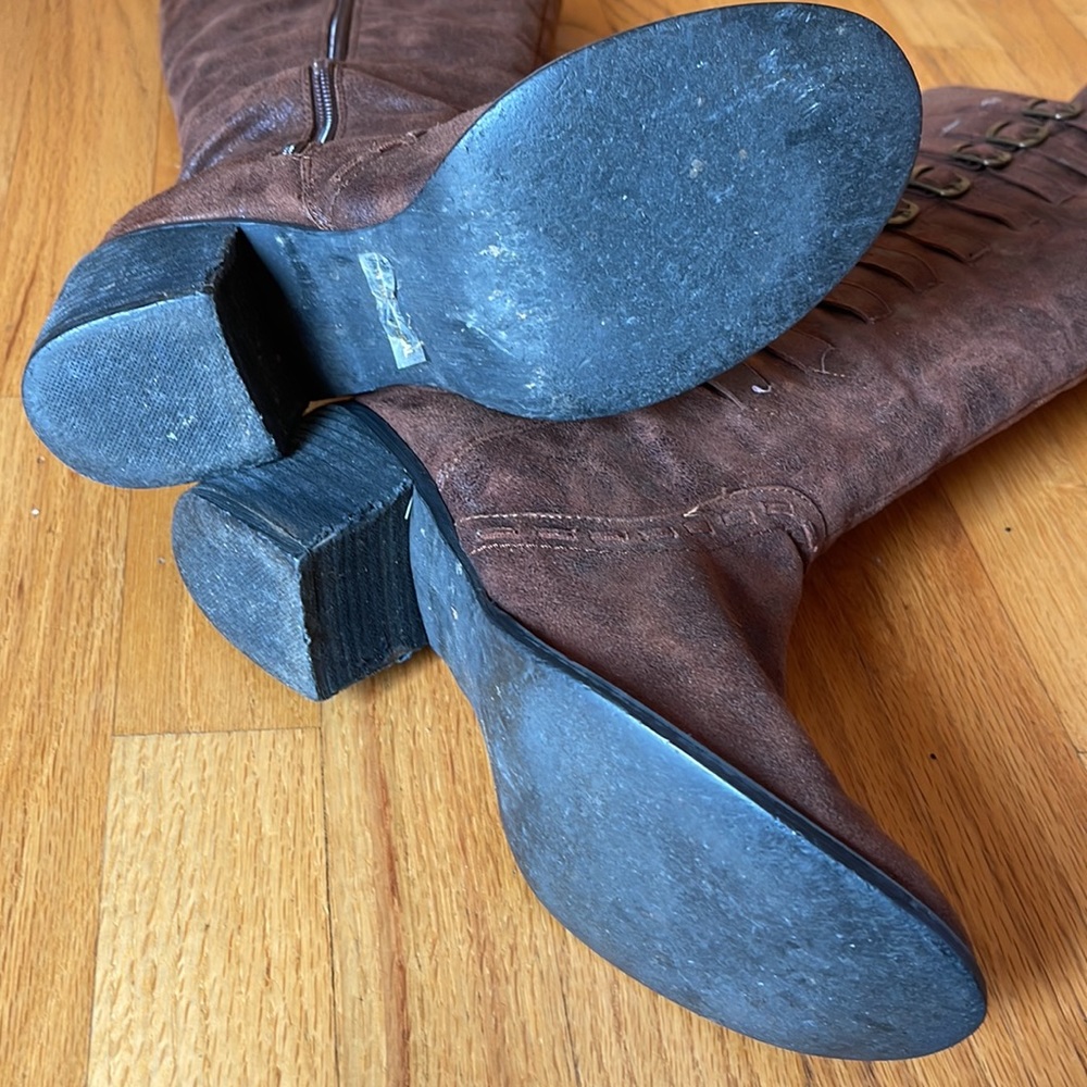 Knee high buckle boots - Picture 5 of 16